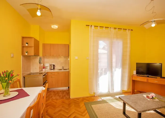 Apartment Ploce Marina