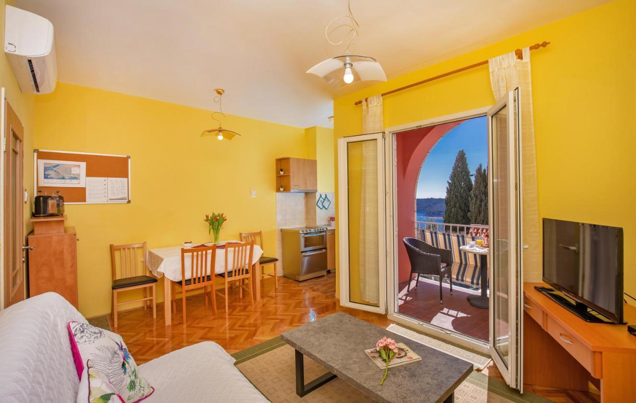 Ploce Marina Apartment *