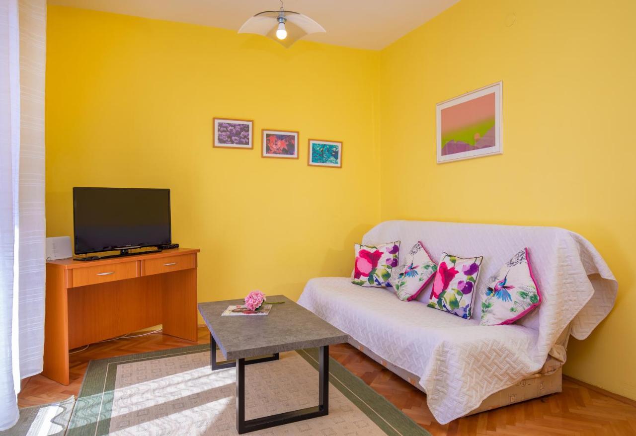 Ploce Marina Apartment *